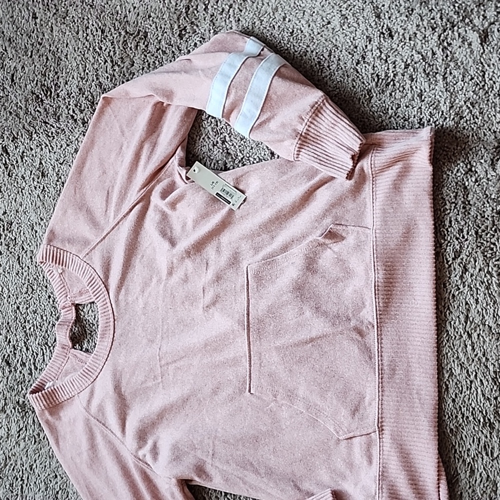 Sweater - Picture 11 of 14